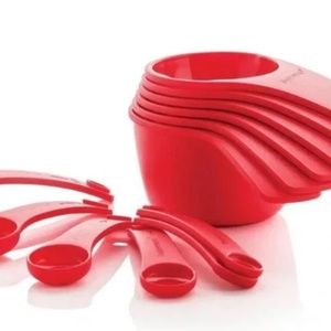 Tupperware Measuring Mates Set Red Measuring Cups and Spoons NEW